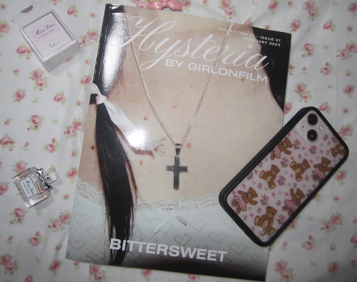 Hysteria by Girlonfilm, Bittersweet Issue 01 cover